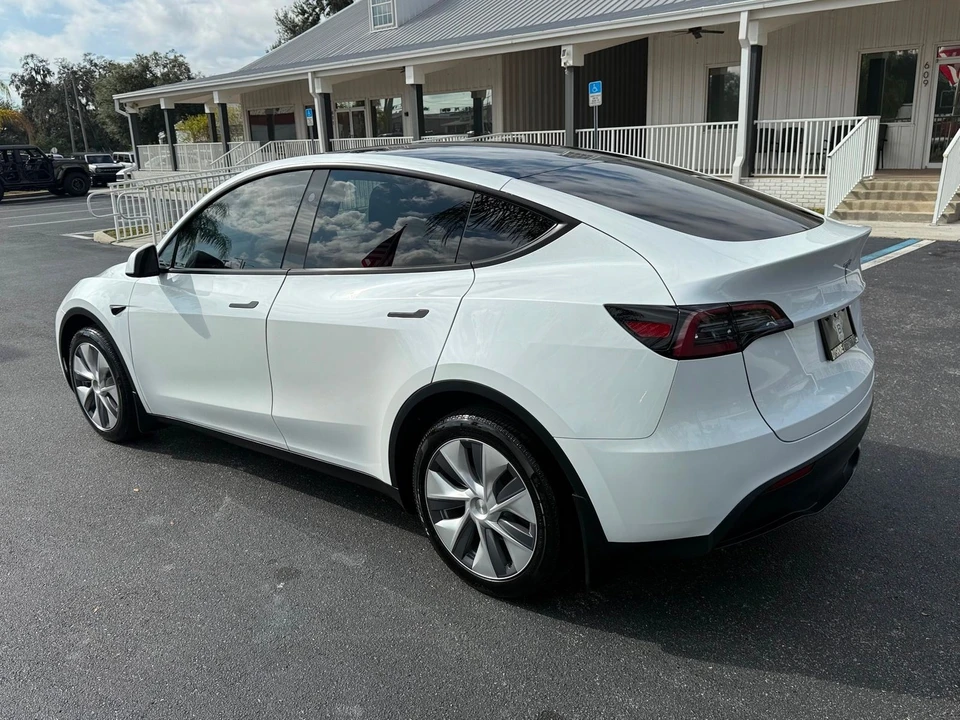 2024 Tesla Model Y - Image 3 of 12