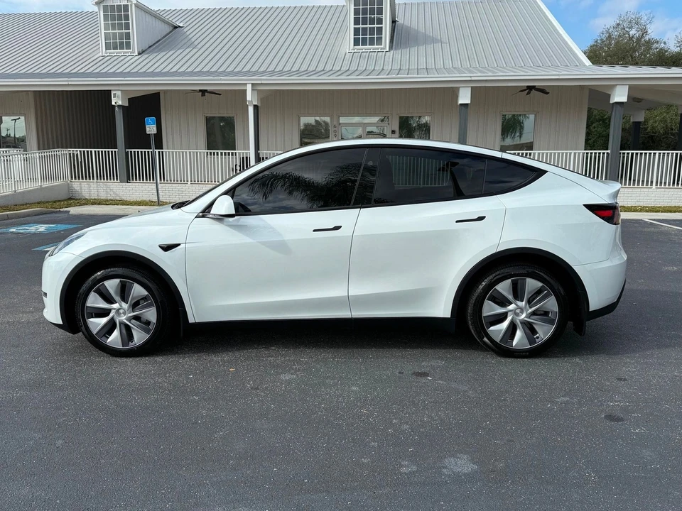 2024 Tesla Model Y - Image 7 of 12