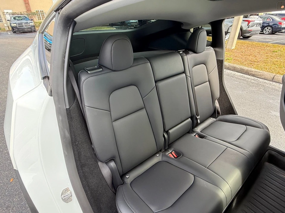2024 Tesla Model Y - Image 8 of 12