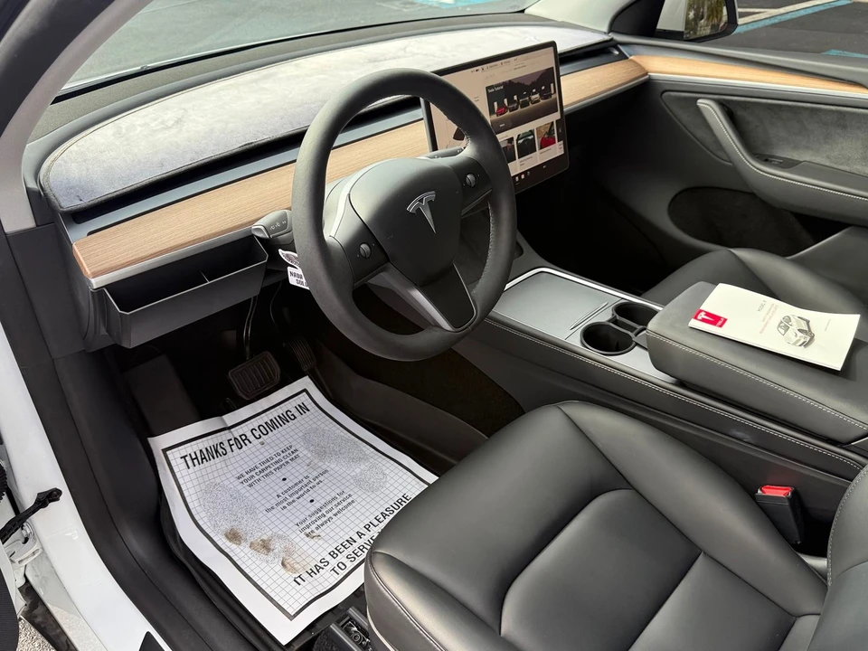 2024 Tesla Model Y - Image 12 of 12