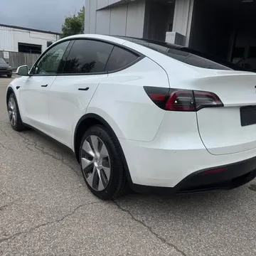 2024 Tesla Model Y Standard Range RWD