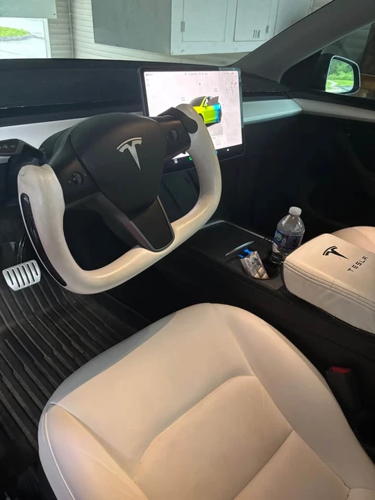 2024 Tesla Model Y Performance - Image 2 of 4