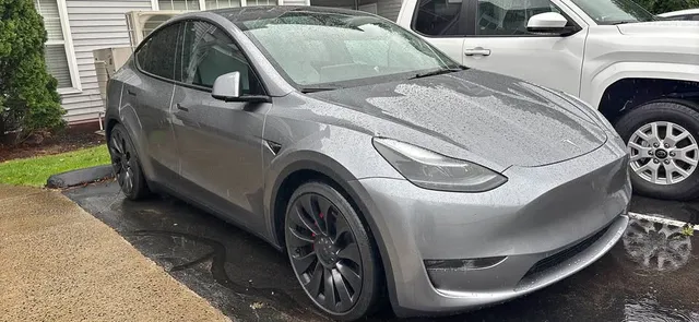 2024 Tesla Model Y Performance