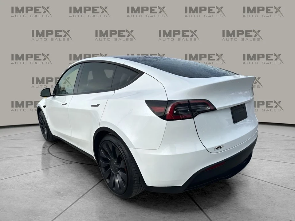 2024 Tesla Model Y Performance - Image 3 of 12