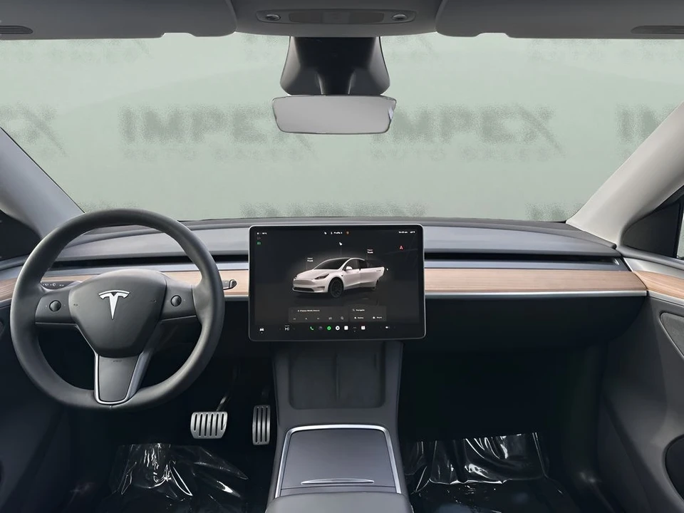 2024 Tesla Model Y Performance - Image 13 of 21