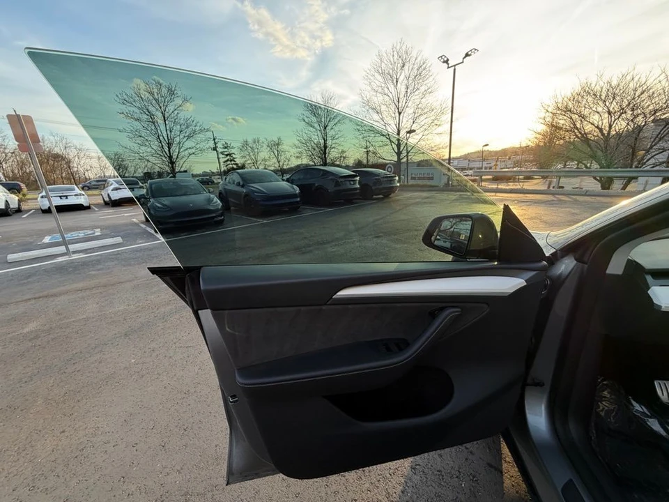 2024 Tesla Model Y Performance - Image 7 of 16