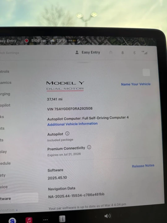 2024 Tesla Model Y Performance - Image 15 of 16
