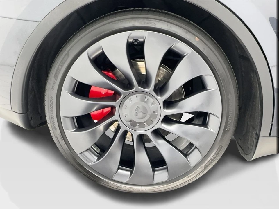 2024 Tesla Model Y Performance - Image 14 of 21