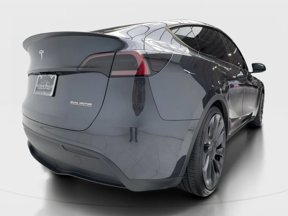 2024 Tesla Model Y Performance - Image 7 of 21