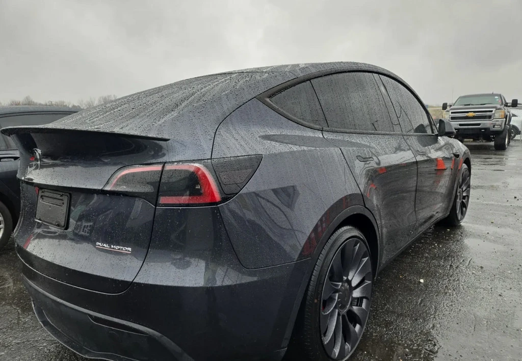 2024 Tesla Model Y Performance - Image 2 of 10