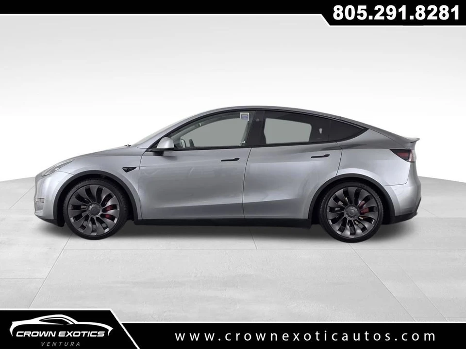 2024 Tesla Model Y Performance - Image 4 of 21