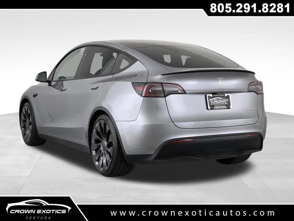 2024 Tesla Model Y Performance - Image 5 of 21