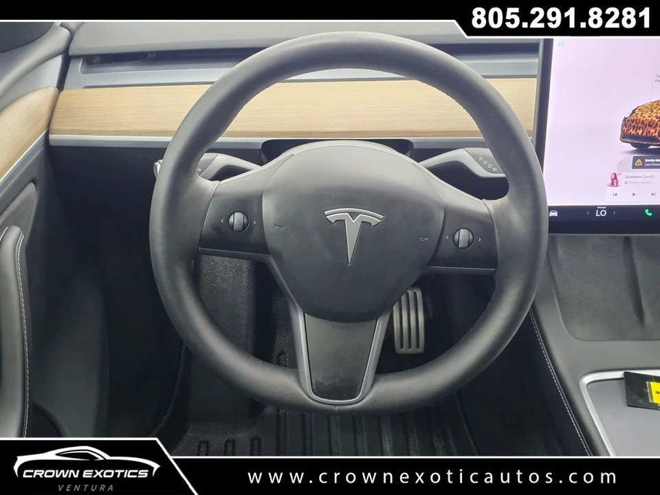 2024 Tesla Model Y Performance - Image 18 of 21