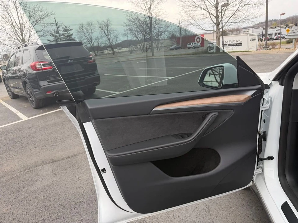 2024 Tesla Model Y Performance - Image 6 of 16