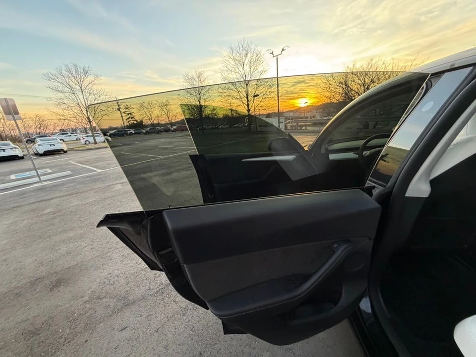 2024 Tesla Model Y Performance - Image 9 of 16