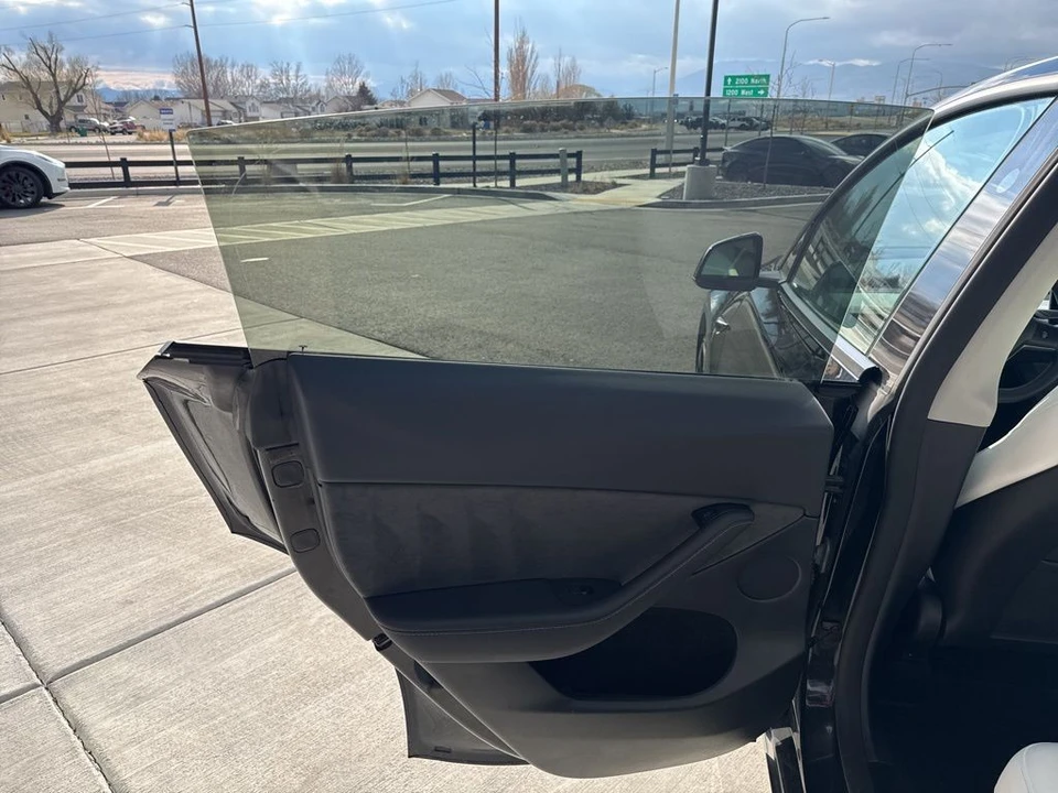2024 Tesla Model Y Performance - Image 14 of 21