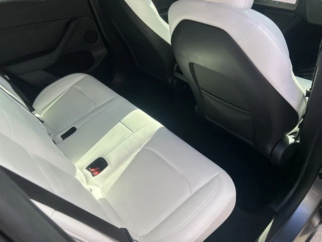2024 Tesla Model Y Performance - Image 19 of 21