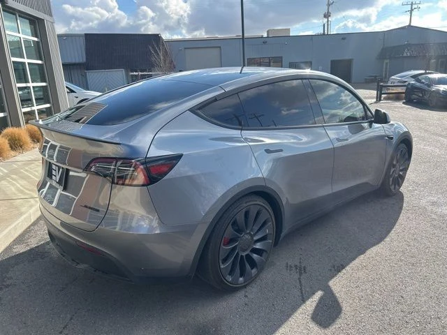 2024 Tesla Model Y Performance - Image 8 of 21