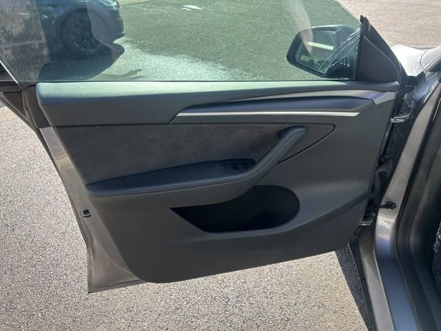 2024 Tesla Model Y Performance - Image 11 of 21