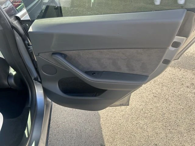 2024 Tesla Model Y Performance - Image 18 of 21
