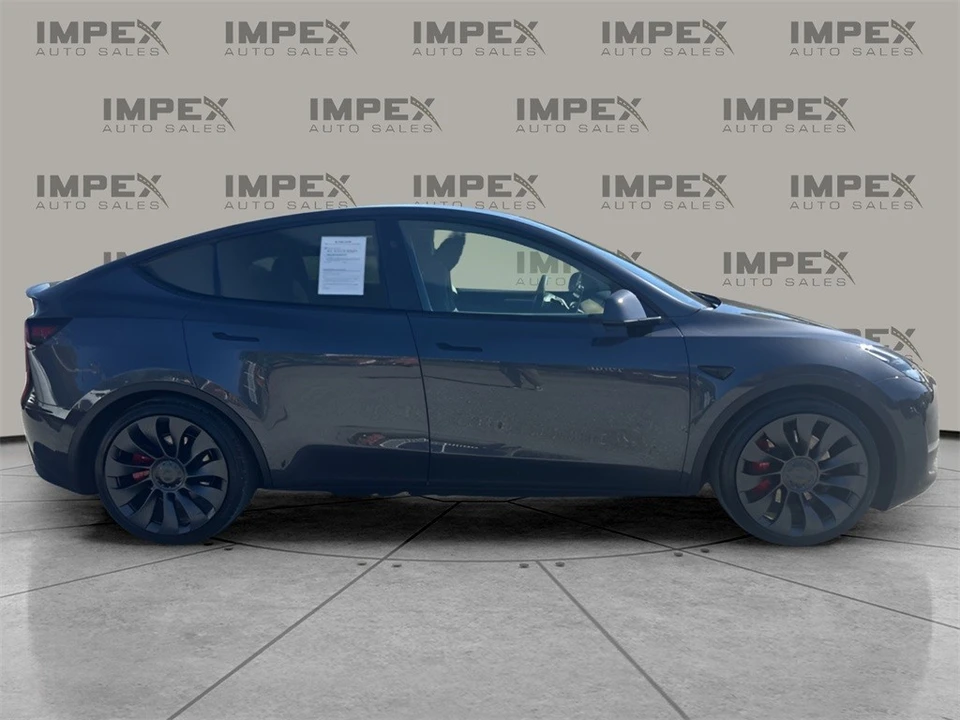 2024 Tesla Model Y Performance - Image 6 of 12