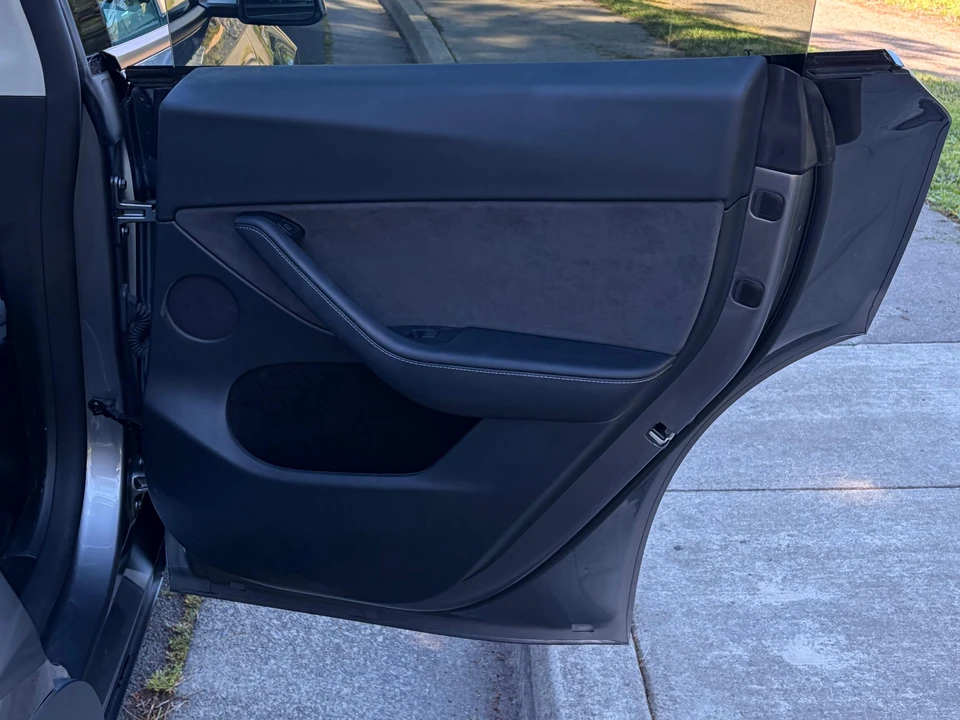 2024 Tesla Model Y Performance - Image 31 of 31