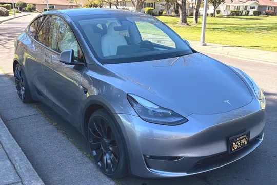 2024 Tesla Model Y Performance