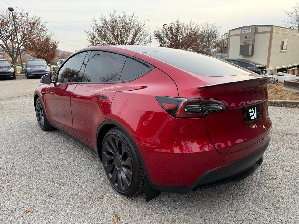 2024 Tesla Model Y Performance - Image 6 of 12