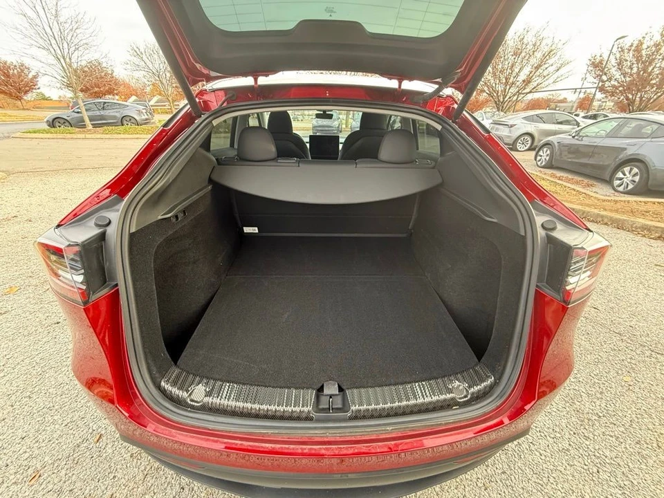 2024 Tesla Model Y Performance - Image 5 of 12