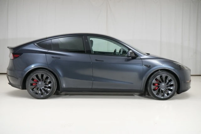 2024 Tesla Model Y Performance - Image 14 of 21