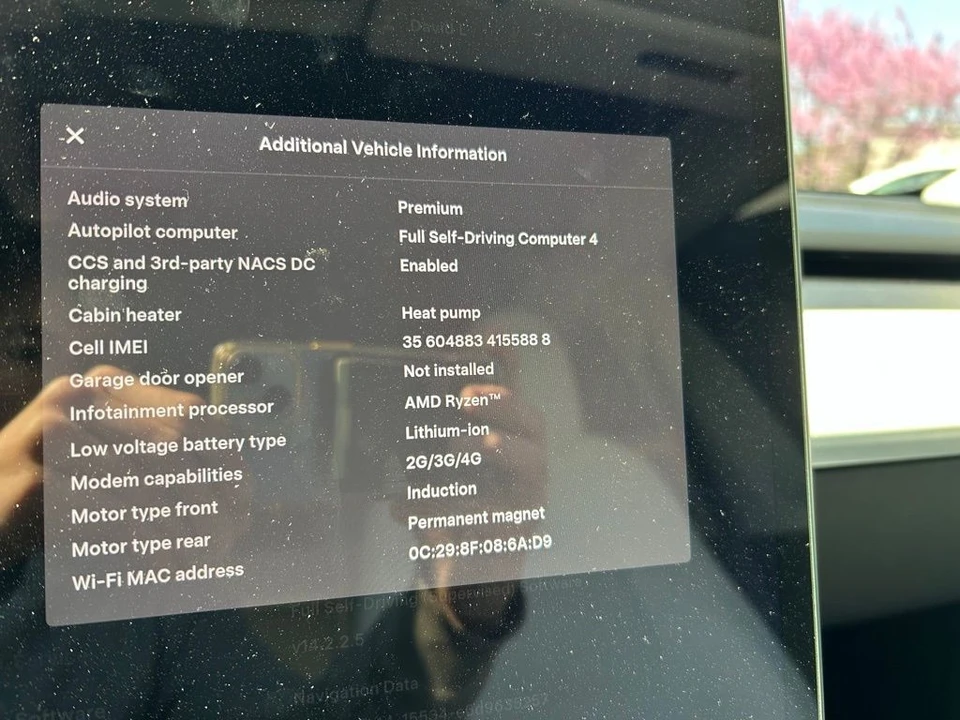 2024 Tesla Model Y Performance - Image 17 of 17