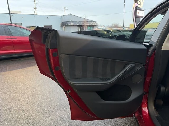 2024 Tesla Model Y Performance - Image 14 of 21