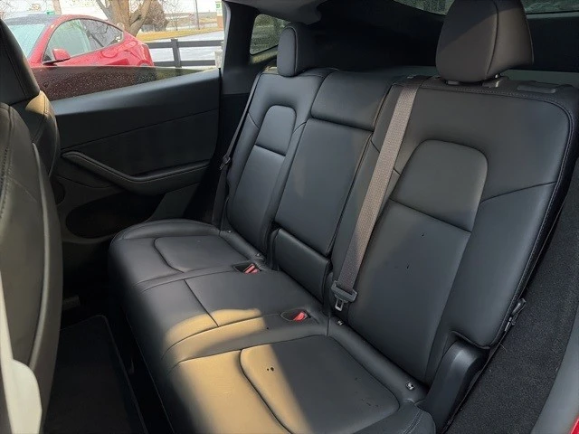 2024 Tesla Model Y Performance - Image 16 of 21