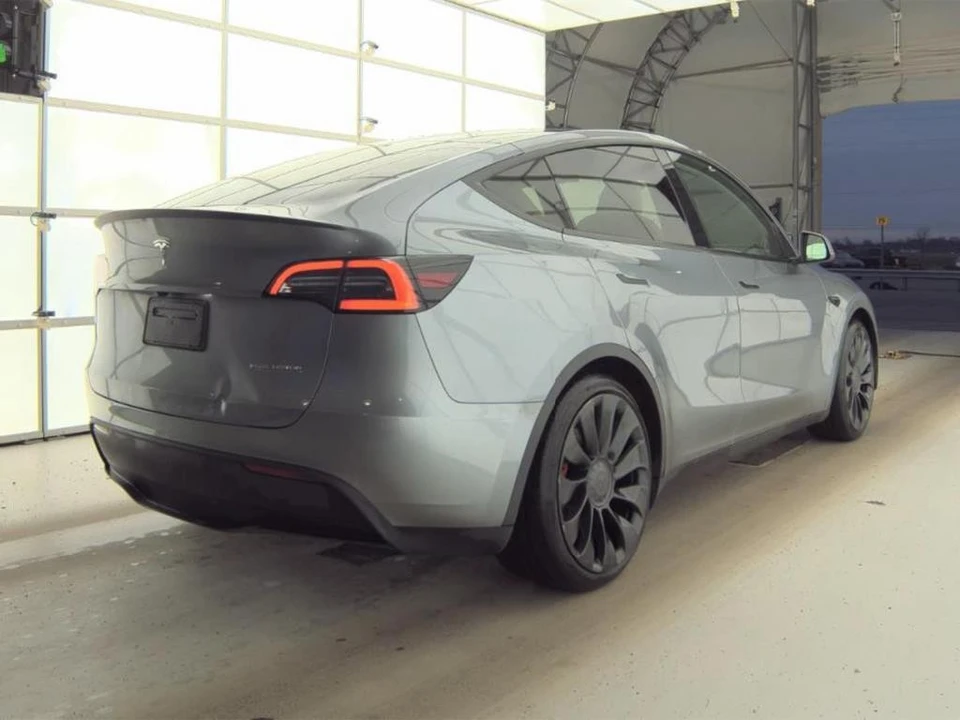 2024 Tesla Model Y Performance - Image 3 of 6