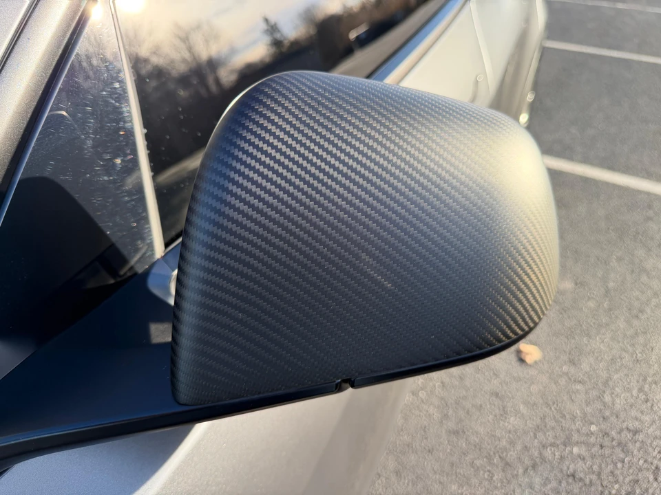 2024 Tesla Model Y Performance - Image 11 of 31