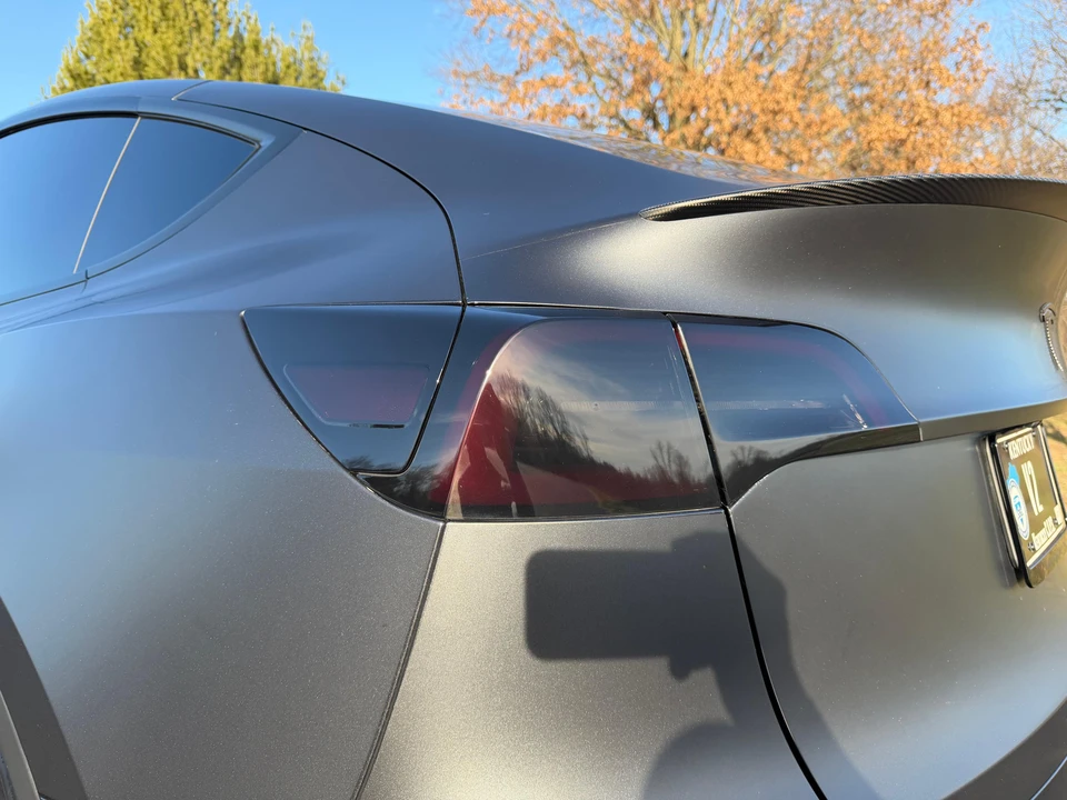 2024 Tesla Model Y Performance - Image 12 of 31