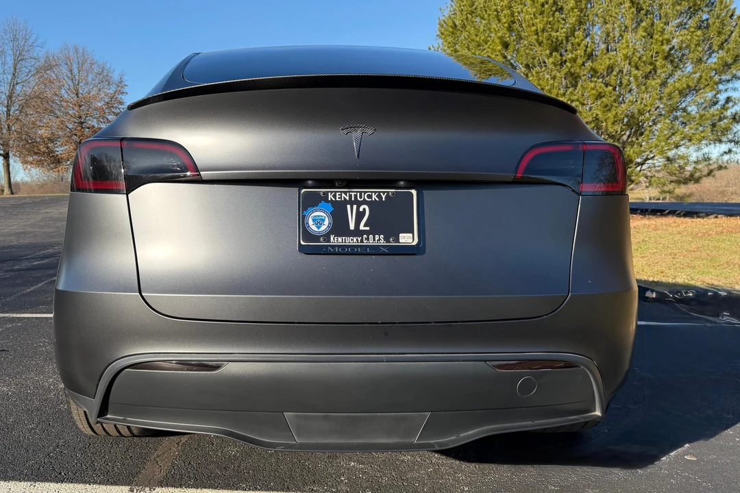 2024 Tesla Model Y Performance - Image 5 of 31