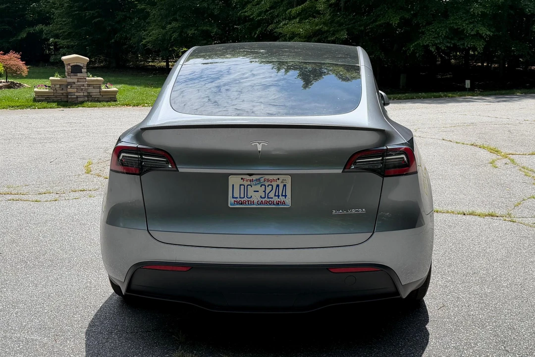 2024 Tesla Model Y Performance - Image 5 of 31