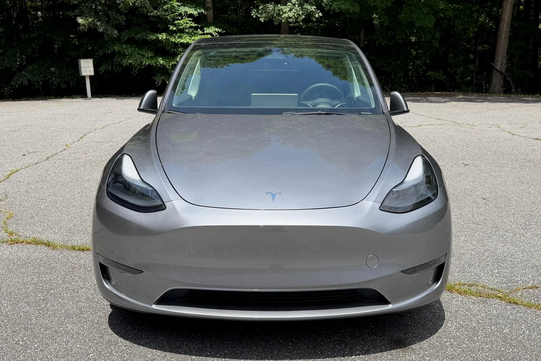 2024 Tesla Model Y Performance - Image 2 of 31