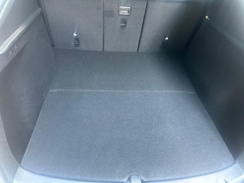 2024 Tesla Model Y Performance - Image 29 of 31