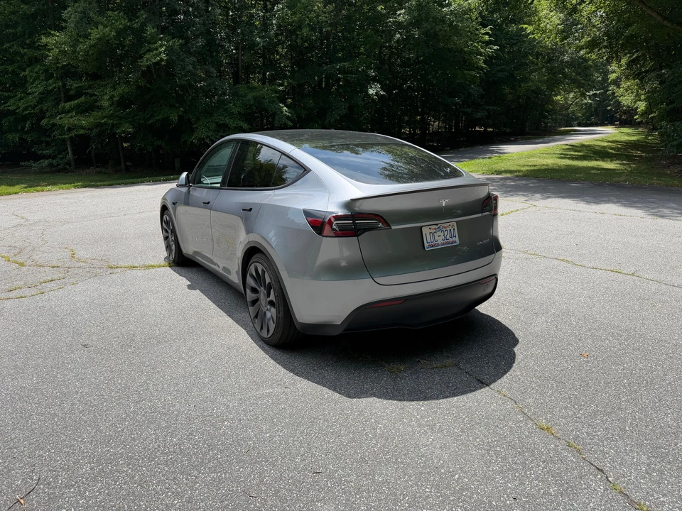 2024 Tesla Model Y Performance - Image 7 of 31