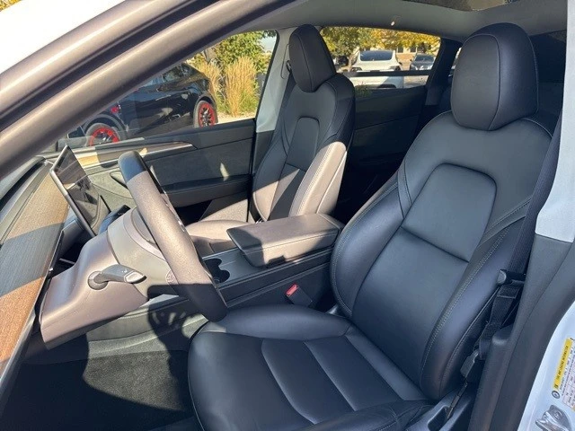 2024 Tesla Model Y Performance - Image 12 of 21