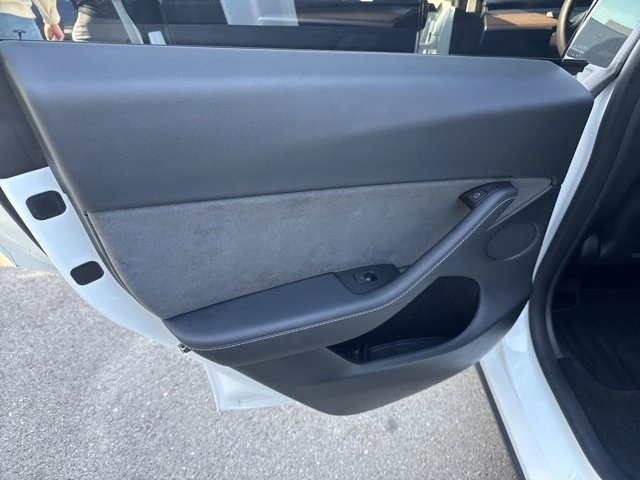 2024 Tesla Model Y Performance - Image 15 of 21