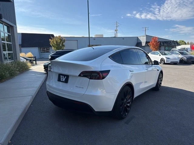 2024 Tesla Model Y Performance - Image 8 of 21