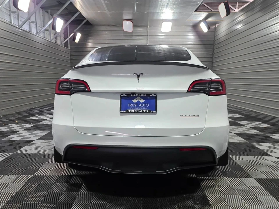 2024 Tesla Model Y Performance - Image 6 of 12