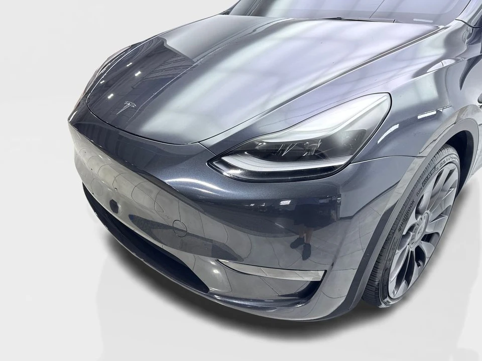 2024 Tesla Model Y Performance - Image 16 of 21