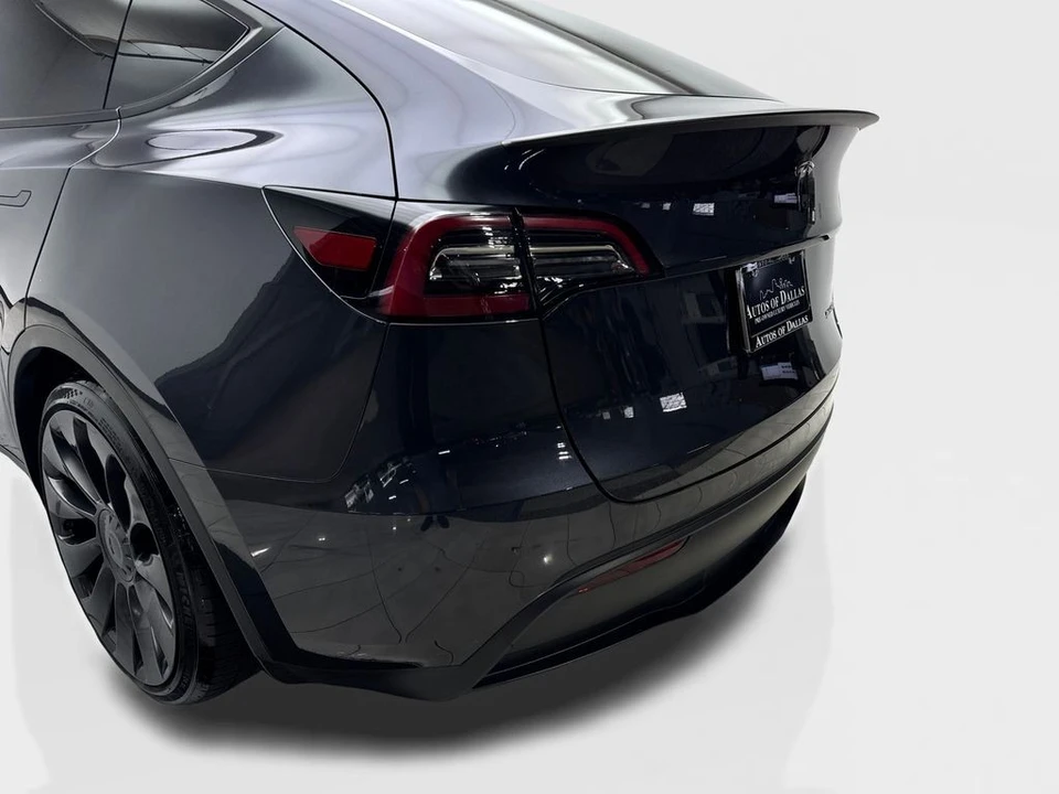 2024 Tesla Model Y Performance - Image 19 of 21
