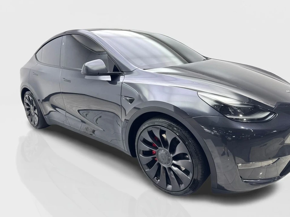 2024 Tesla Model Y Performance - Image 12 of 21