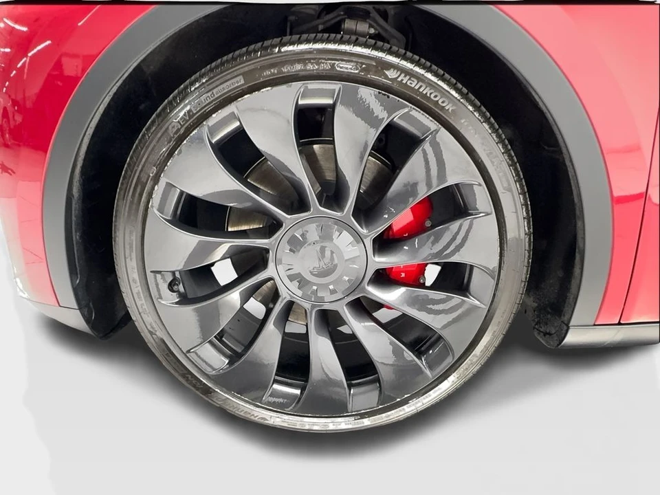 2024 Tesla Model Y Performance - Image 12 of 21