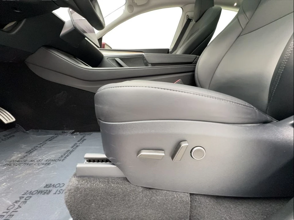 2024 Tesla Model Y Performance - Image 20 of 21